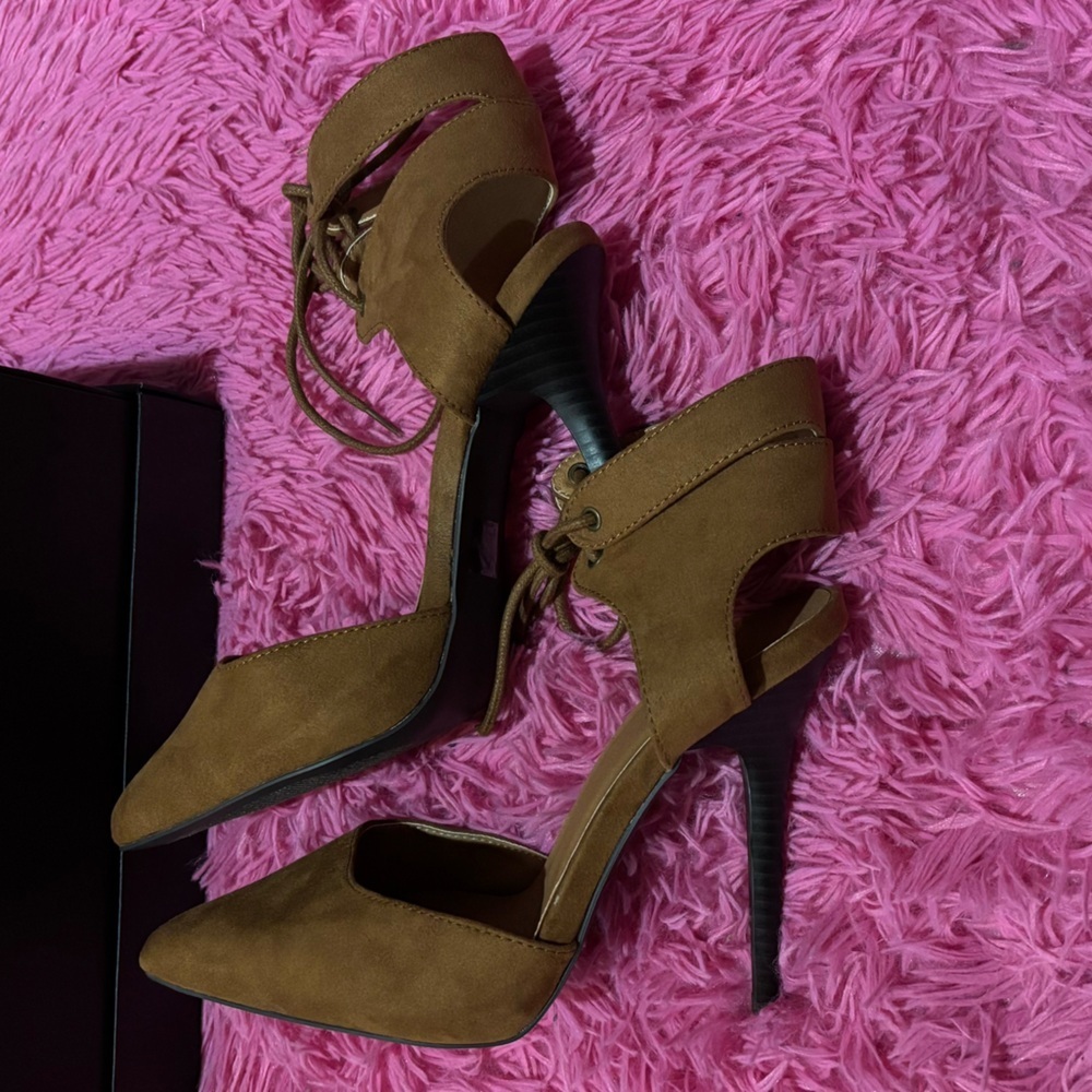 Lace-Up Elegant Brown Heels Women Size 9